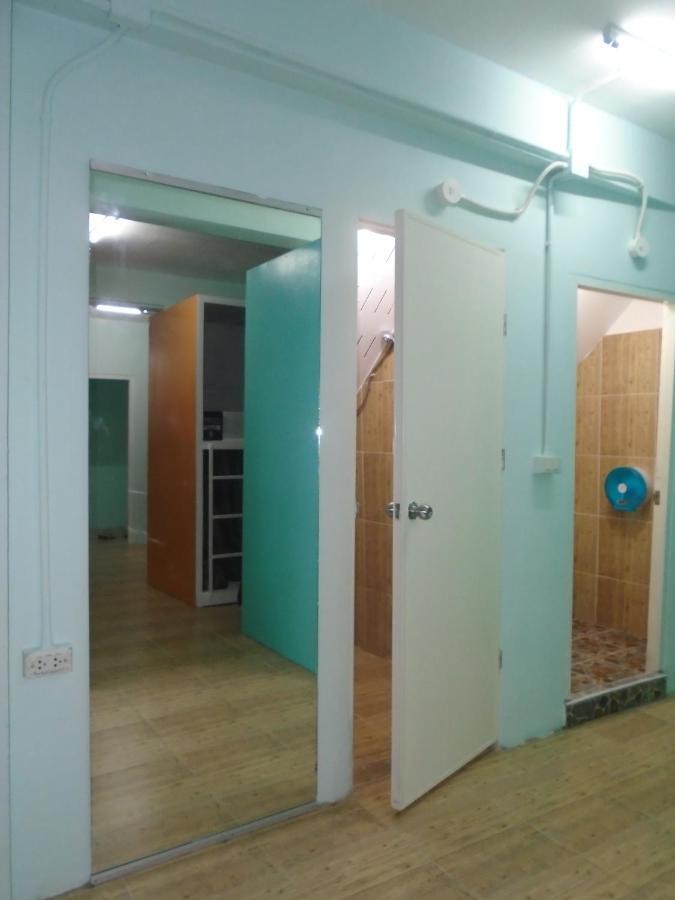 Panda Hostel Phuket (Adults Only) Patong Exterior foto