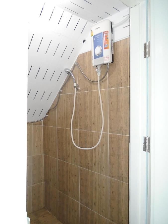Panda Hostel Phuket (Adults Only) Patong Exterior foto