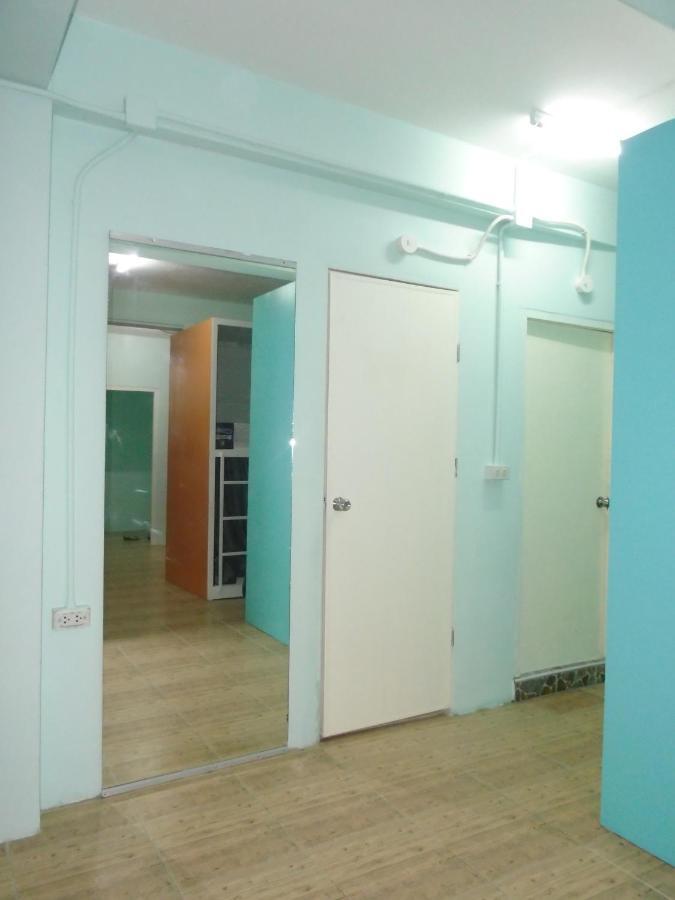 Panda Hostel Phuket (Adults Only) Patong Exterior foto
